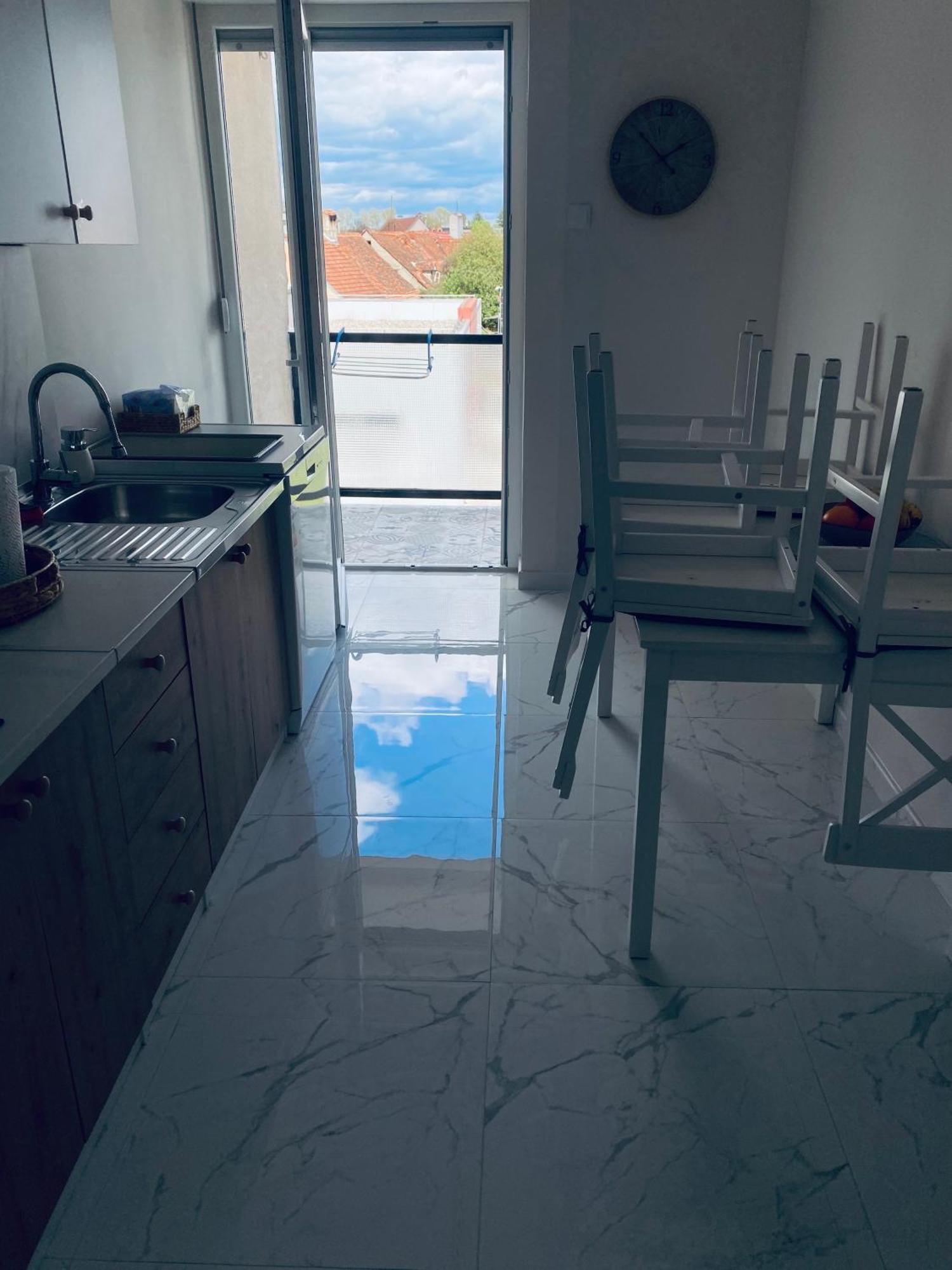 Apartman Colapis- Self Check In, Free Parking, Premium Location! Karlovac Buitenkant foto